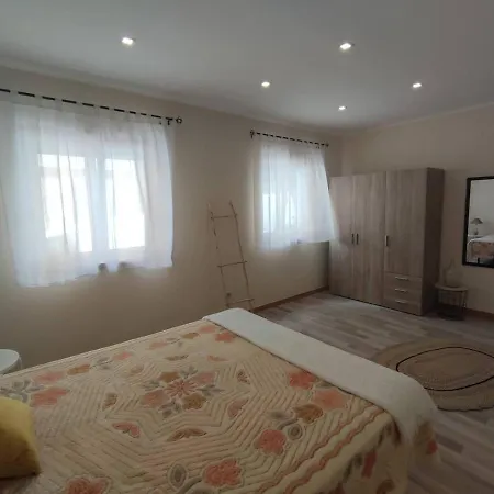 Tour House * Rio Tinto