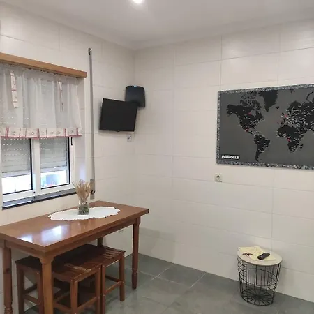 Tour House *